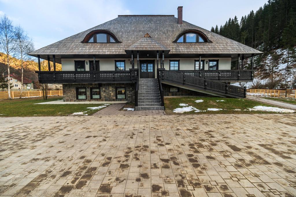 Pensiunea La Moara Fundu Moldovei Ngoại thất bức ảnh